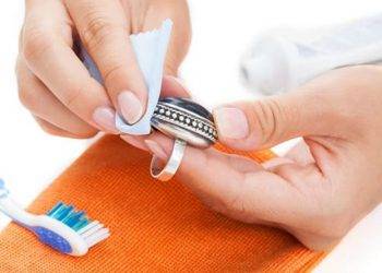 cách làm sáng bạc 925 tại nhà